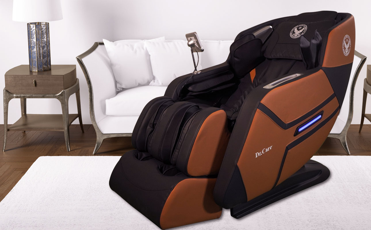 Ghế massage toàn thân là thiết bị chăm sóc sức khoẻ thông minh, gồm 2 phần chính là phần thân ghế và phần công nghệ bên trong.